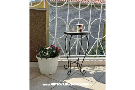 Apartments Hrga photo 3