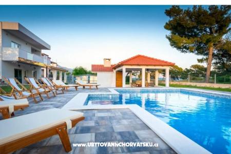 Villa Apartments Marko photo 3