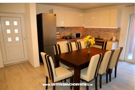 Apartment Nika photo 4