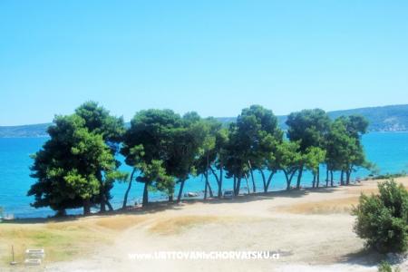 Rumin Apartment 6+2 Kastela Croatia