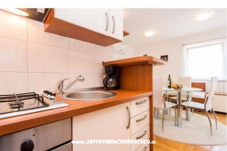Apartments Vila Maslina photo 4