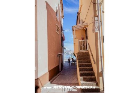 Apartments Funtana  photo 3