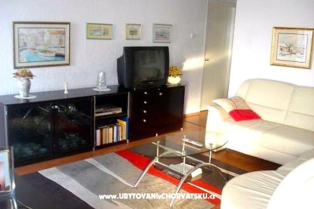 apartmani Sv.Vid &amp; Kremenic photo 4