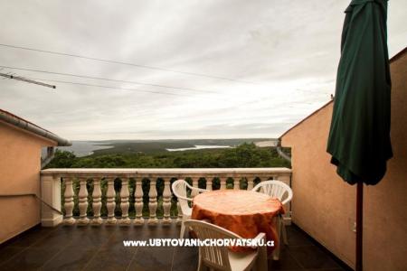 Apartments Ana photo 2