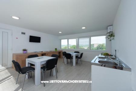 Hotel and Hostel Potpićan photo 5