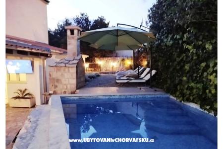 Apartment Robert Makarska Croatia