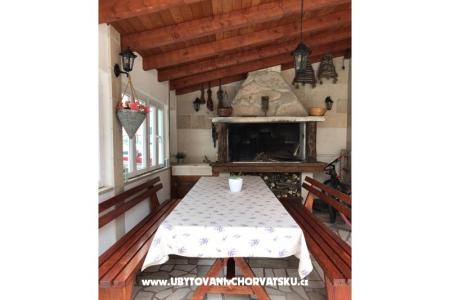 Apartments Filomena Makarska Croatia