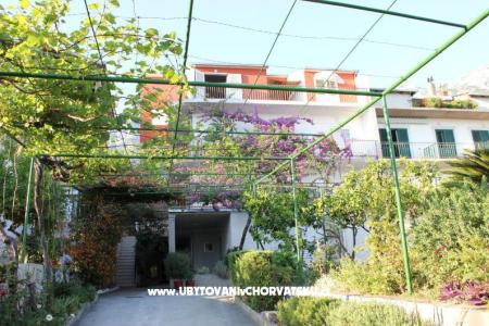Apartments Kruno Makarska Croatia