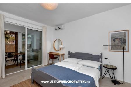 Apartments and rooms Rica Makarska Croatia