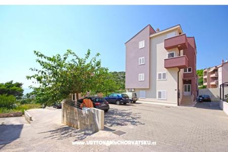 Cezar Apartment Makarska Croatia