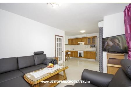 Cezar Apartment photo 3