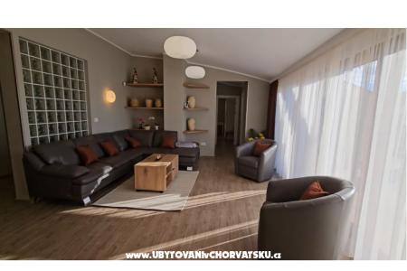 Maric Apartments photo 4