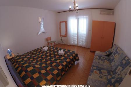 Apartment Lara photo 5