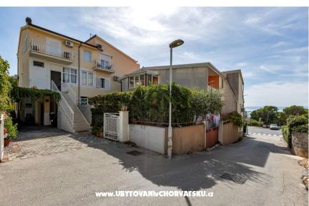 Rosalia Apartments photo 3