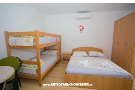 Studio Apartments Marija photo 4