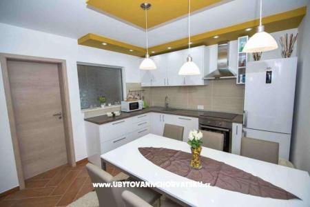 Luxury Apartments Makarska photo 5