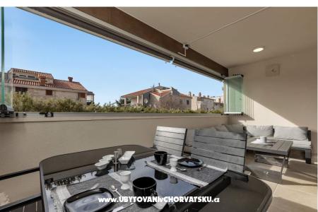 toDalmatia Seafront Apartment Makarska Croatia