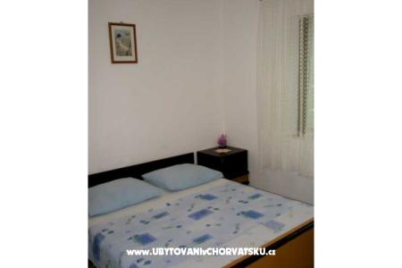 Apartments Marasović photo 2