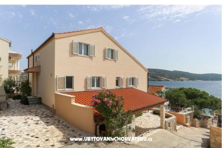 Apartments Mikulić Sevid photo 5