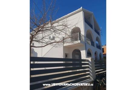 Apartments Pralija Marina – Trogir Croatia