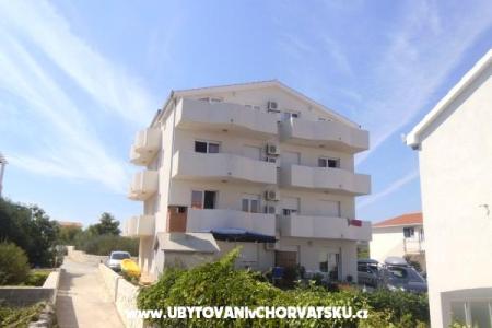 Apartments Erceg Marina – Trogir Croatia