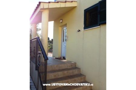 Apartments Liljana photo 4