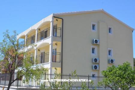 Apartments Neli photo 2
