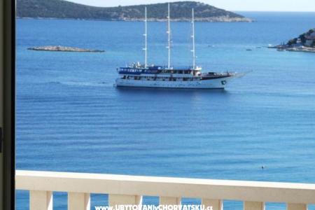 Apartments Villa MANDINA with pool photo 3