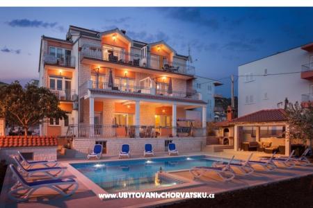  Villa s bazenom  SB Matijas Marina - Trogir Croatia
