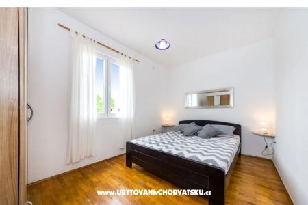 Apartments Maia Lena photo 3