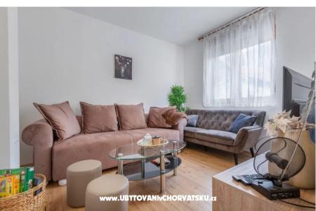 Secret forest house photo 4