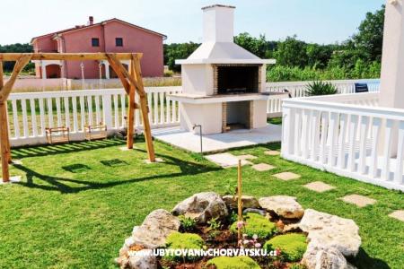 Apartments Tena photo 3