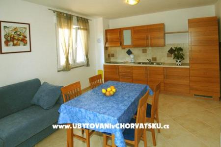 Apartments Flora photo 5