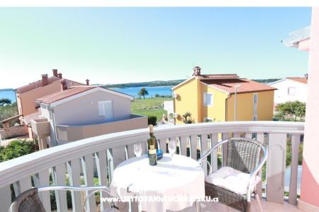 Apartments Sara photo 3