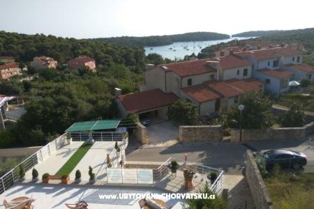 Villa Luka - jacuzzi, pool, sauna photo 3