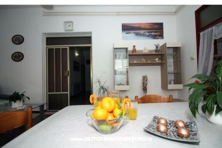 Apartments A.Jelovčić photo 2