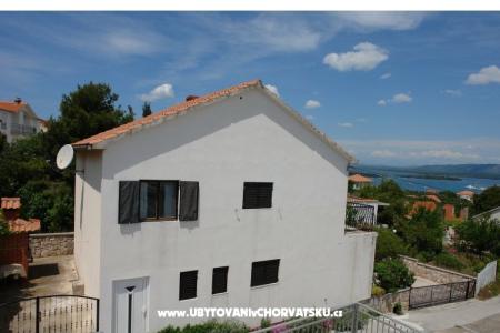 Holiday House Maya photo 2