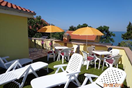 Apartments Elizabeth photo 2