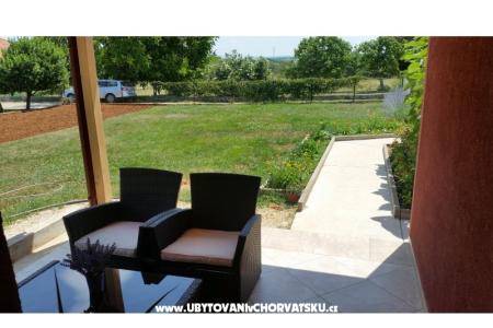 Apartments Jurkin Nin photo 2