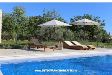 Holiday Home POMALO Nin - Zadar Croatia