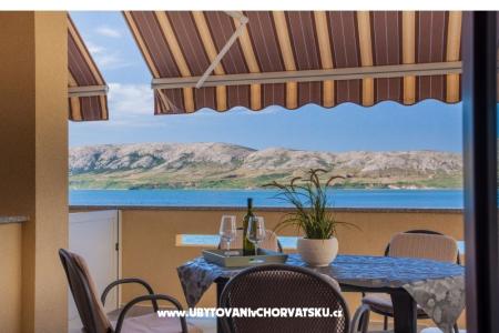 Apartments Komešić photo 3