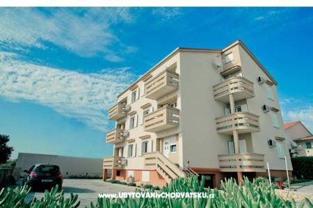 Apartments Matan Novalja - Pag Croatia