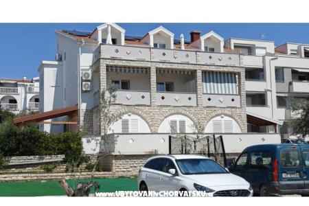 Apartments Milijan photo 2