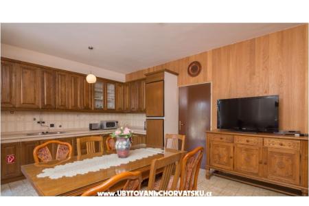 Apartments Jurisic photo 2