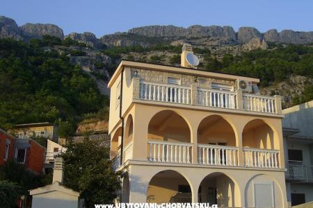 Apartment Lidija  Omis Croatia