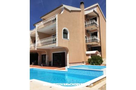 Apartments Majda photo 2