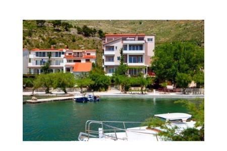 Apartments Ana Omiš Croatia