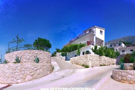 Apartments Aquarius Omis Croatia