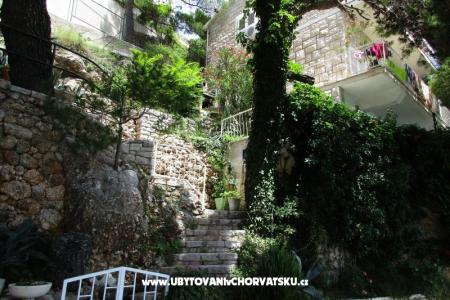 Apartments Darka on the beach photo 4