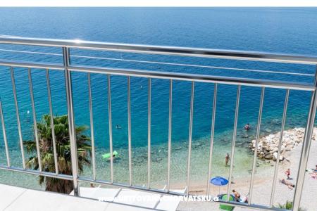 Apartments Denis Omis Croatia